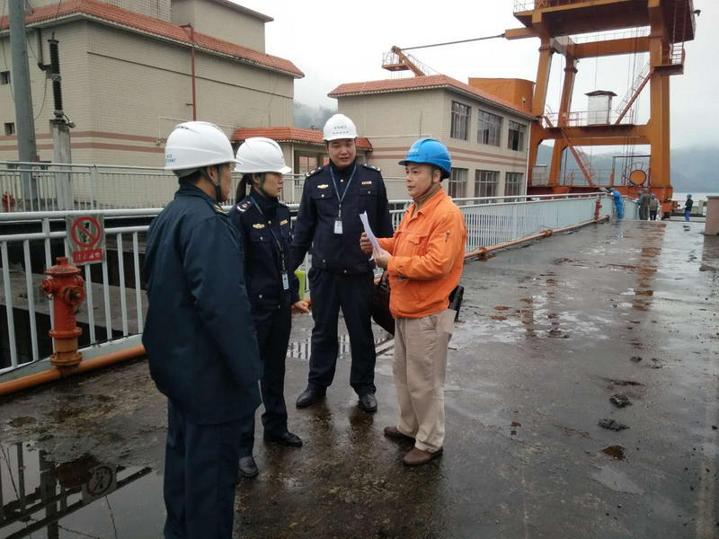 船闸维修监管.jpg