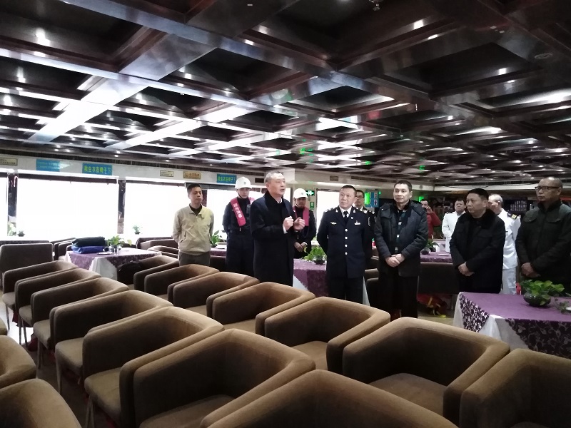 刘海副市长一行检查旅游客船.jpg