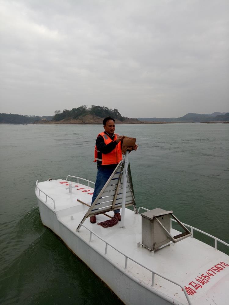 检查标灯 (1).jpg