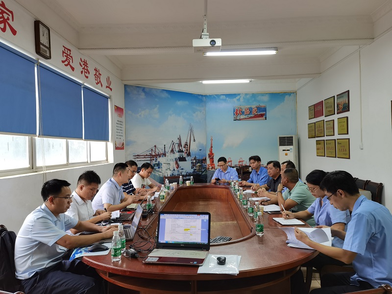 检查组召开座谈反馈会.jpg 检查组召开座谈反馈会.jpg