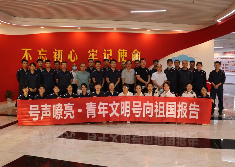 图为:活动人员合影.jpg 图为:活动人员合影.jpg