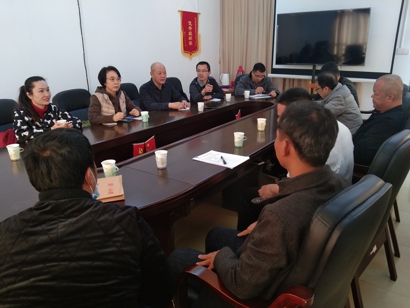座谈会交流现场.jpg 座谈会交流现场.jpg