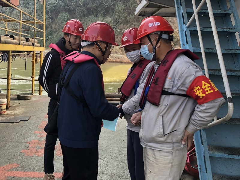 二期施工1标段现场安全检查.jpg