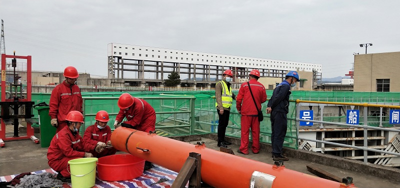 长洲一线船闸维修施工现场1.jpg 长洲一线船闸维修施工现场1.jpg