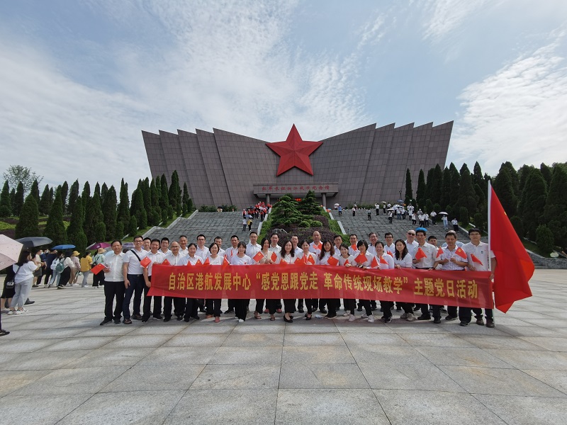 6集体合照.jpg 6集体合照.jpg