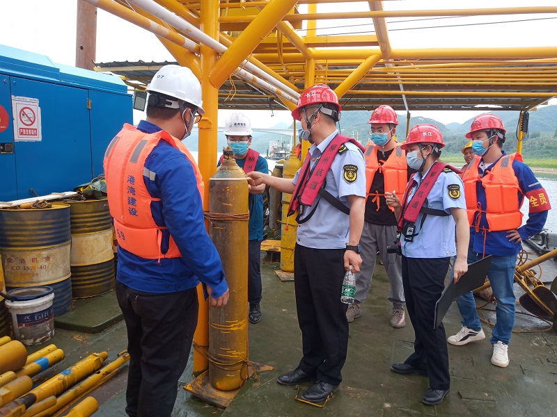 图片2.jpg 图片2.jpg