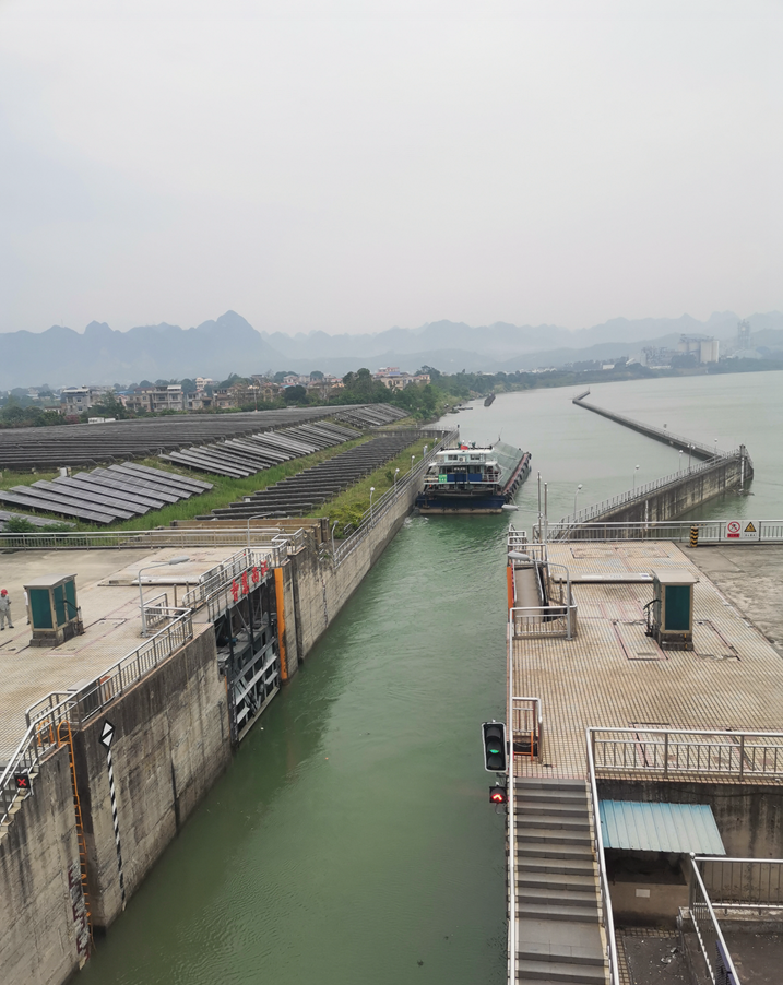 那吉船闸恢复通航.png
