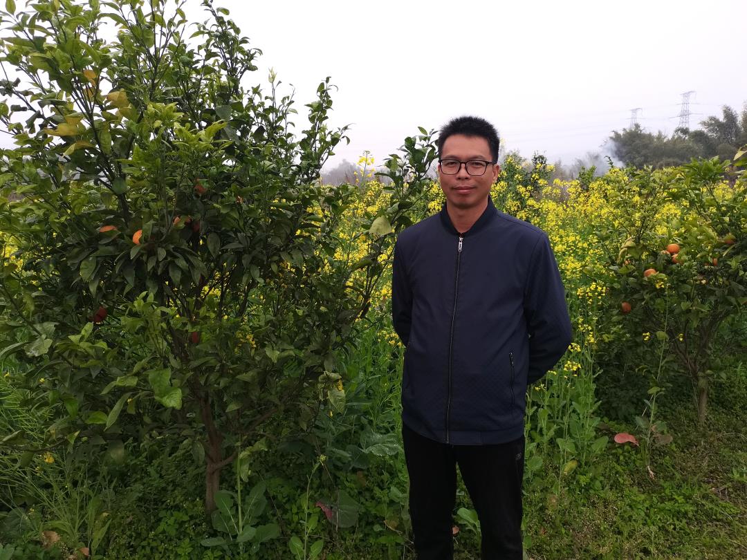 周秋生.jpg 周秋生.jpg