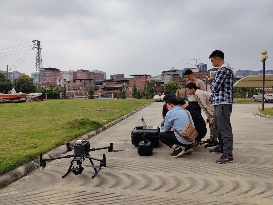 无人机驾驶员技能集训.jpg